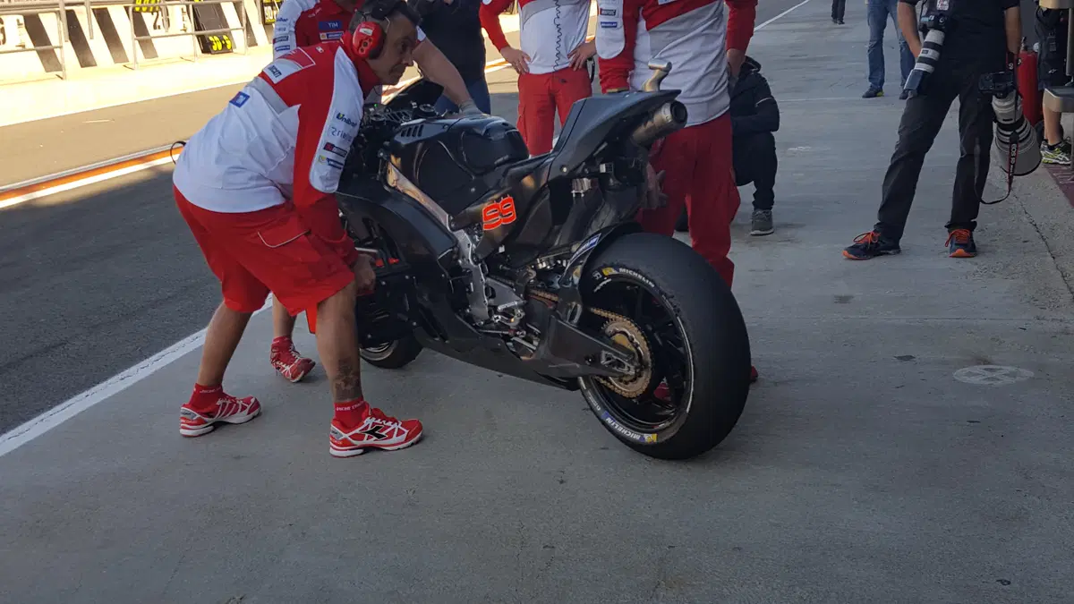 MotoGP 2017, tutte le novità tecniche spiegate dall'Ing. Bernardelle (8)