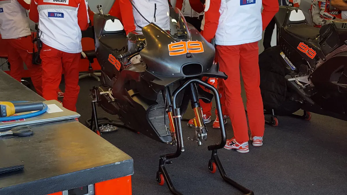 MotoGP 2017, tutte le novità tecniche spiegate dall'Ing. Bernardelle (16)