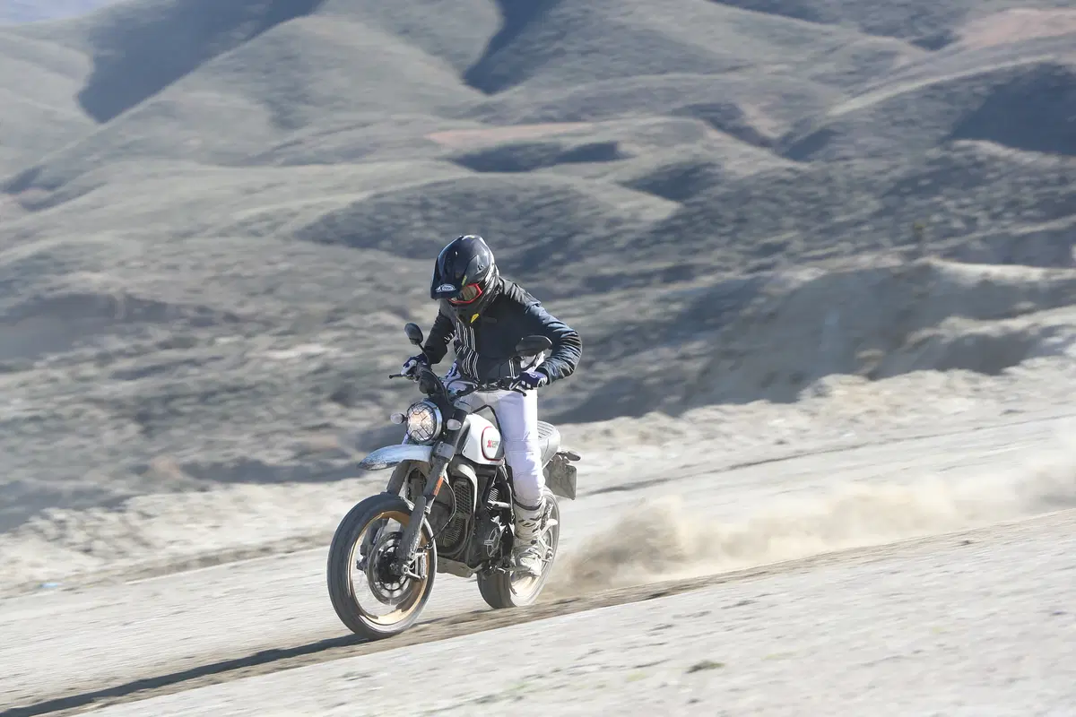 Ducati Scrambler Desert Sled. E allora giochiamo! (14)