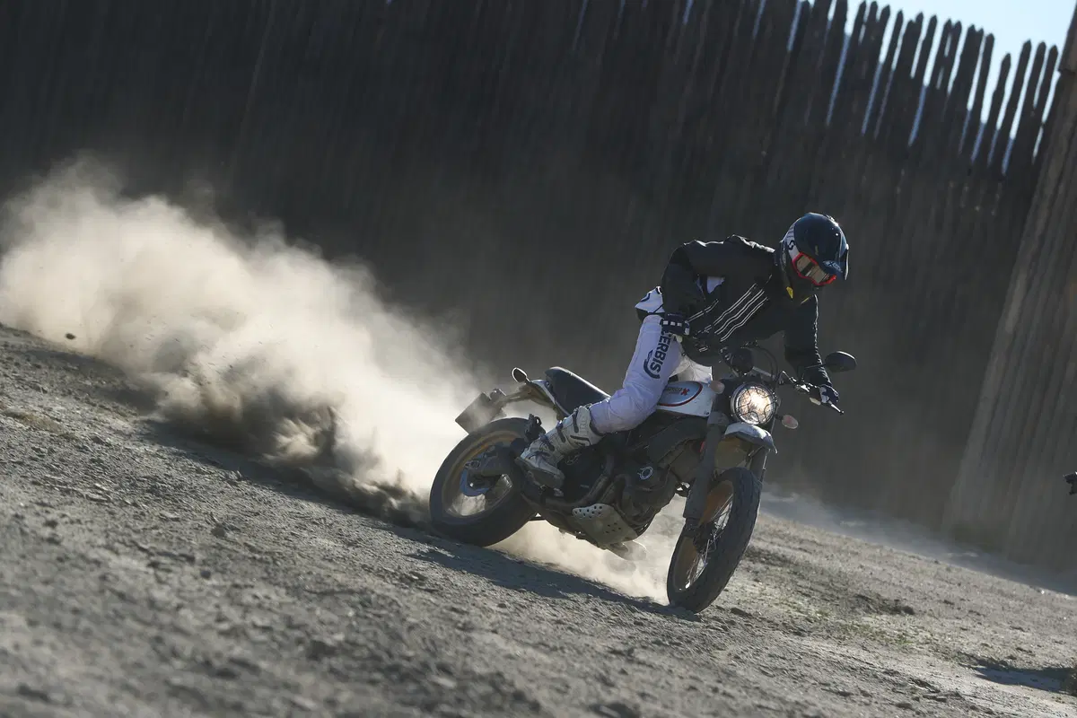Ducati Scrambler Desert Sled. E allora giochiamo! (15)