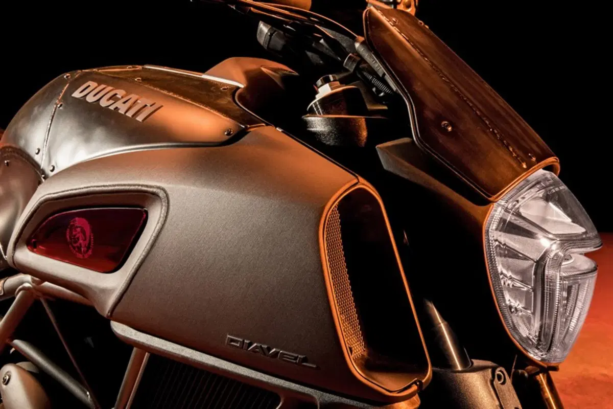 Ducati Diavel 1200 Diavel 1200 Diesel (2017 - 18) (2)