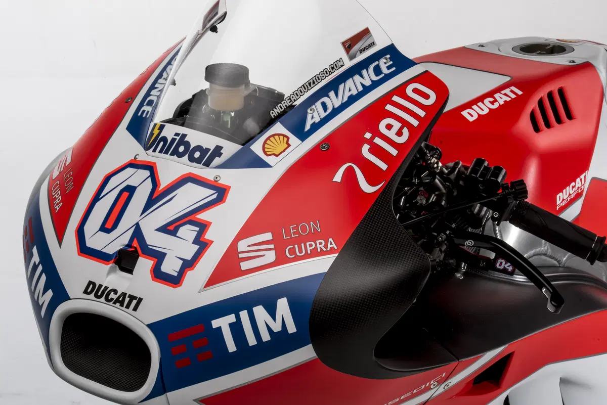 Gallery MotoGP. Tutte le foto ufficiali del team Ducati 2017 (24)