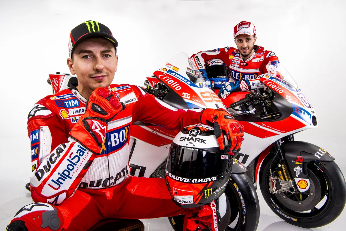 Gallery MotoGP. Tutte le foto ufficiali del team Ducati 2017 (42)