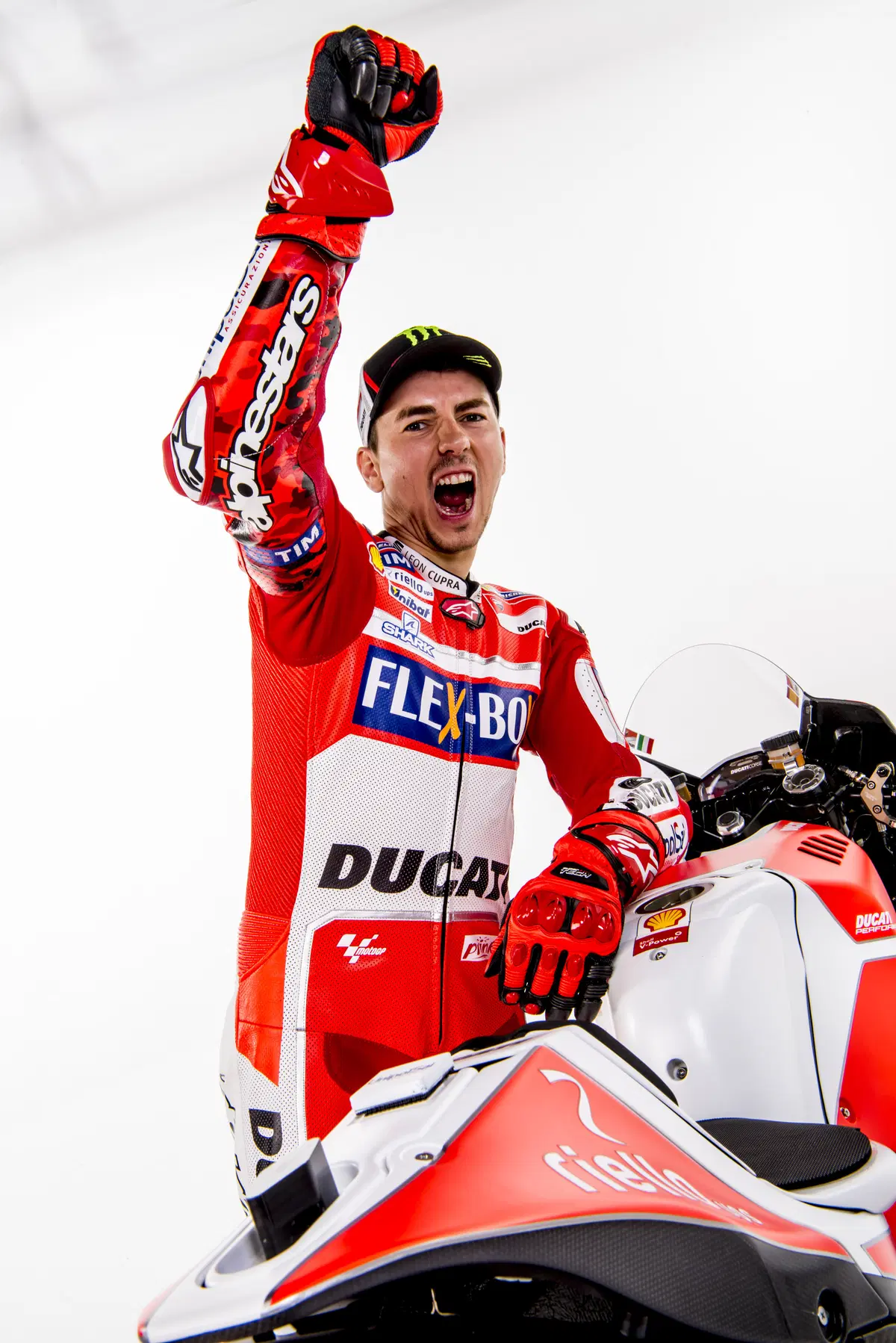 Gallery MotoGP. Tutte le foto ufficiali del team Ducati 2017 (47)