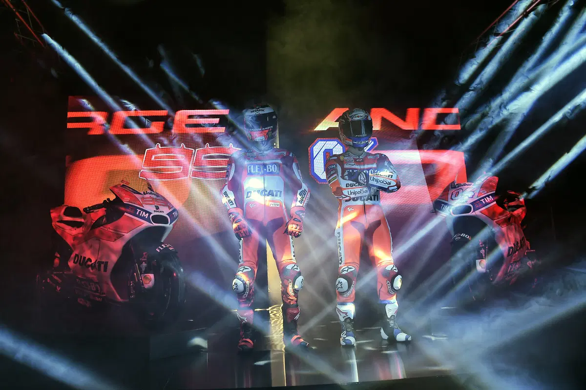 MotoGP. La presentazione del team Ducati 2017 con Lorenzo e Dovizioso (5)