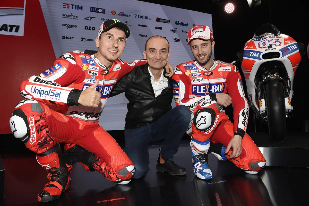 MotoGP. La presentazione del team Ducati 2017 con Lorenzo e Dovizioso (10)