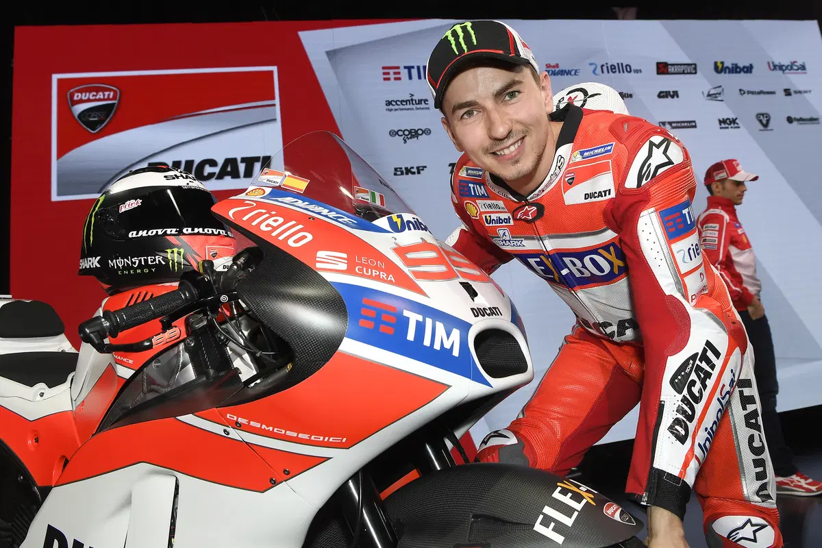 MotoGP. La presentazione del team Ducati 2017 con Lorenzo e Dovizioso (18)