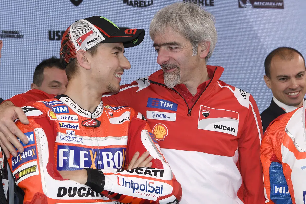MotoGP. La presentazione del team Ducati 2017 con Lorenzo e Dovizioso (21)