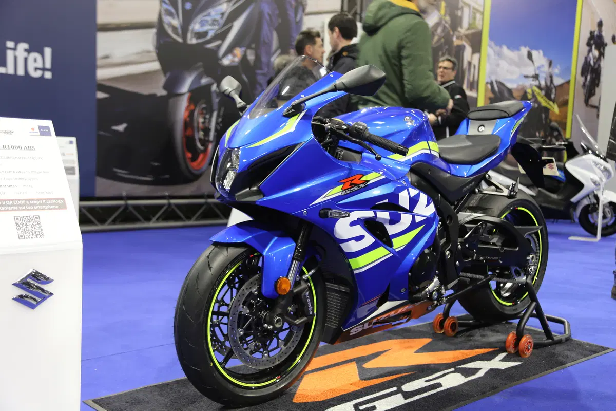 Motor Bike Expo 2017. Tutte le novità Suzuki 2017, special e show bike (3)