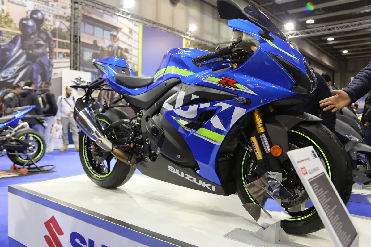 Motor Bike Expo 2017. Tutte le novità Suzuki 2017, special e show bike (4)