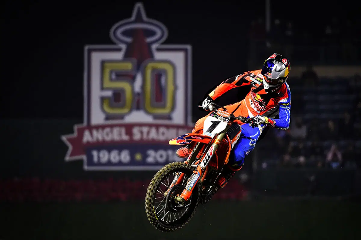 AMA Supercross, round 3: Le foto più belle di Anaheim-II (14)