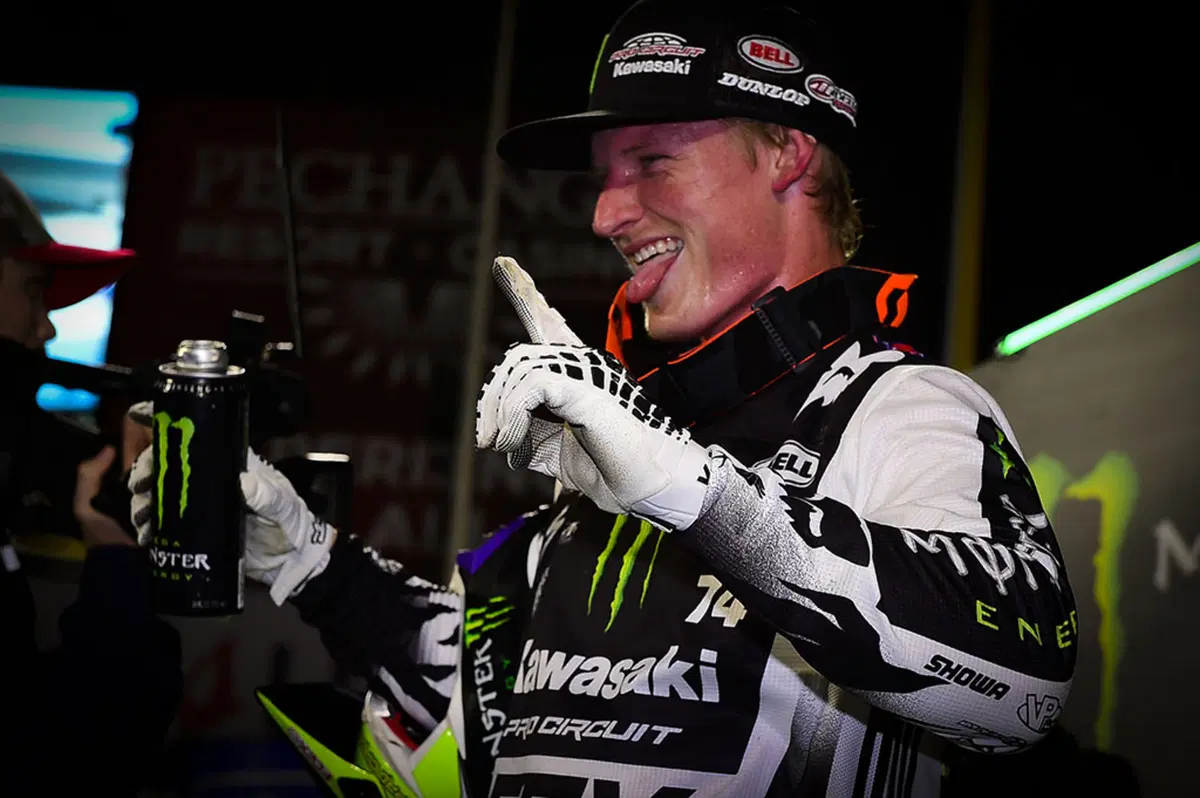 AMA Supercross, round 3: Le foto più belle di Anaheim-II (18)