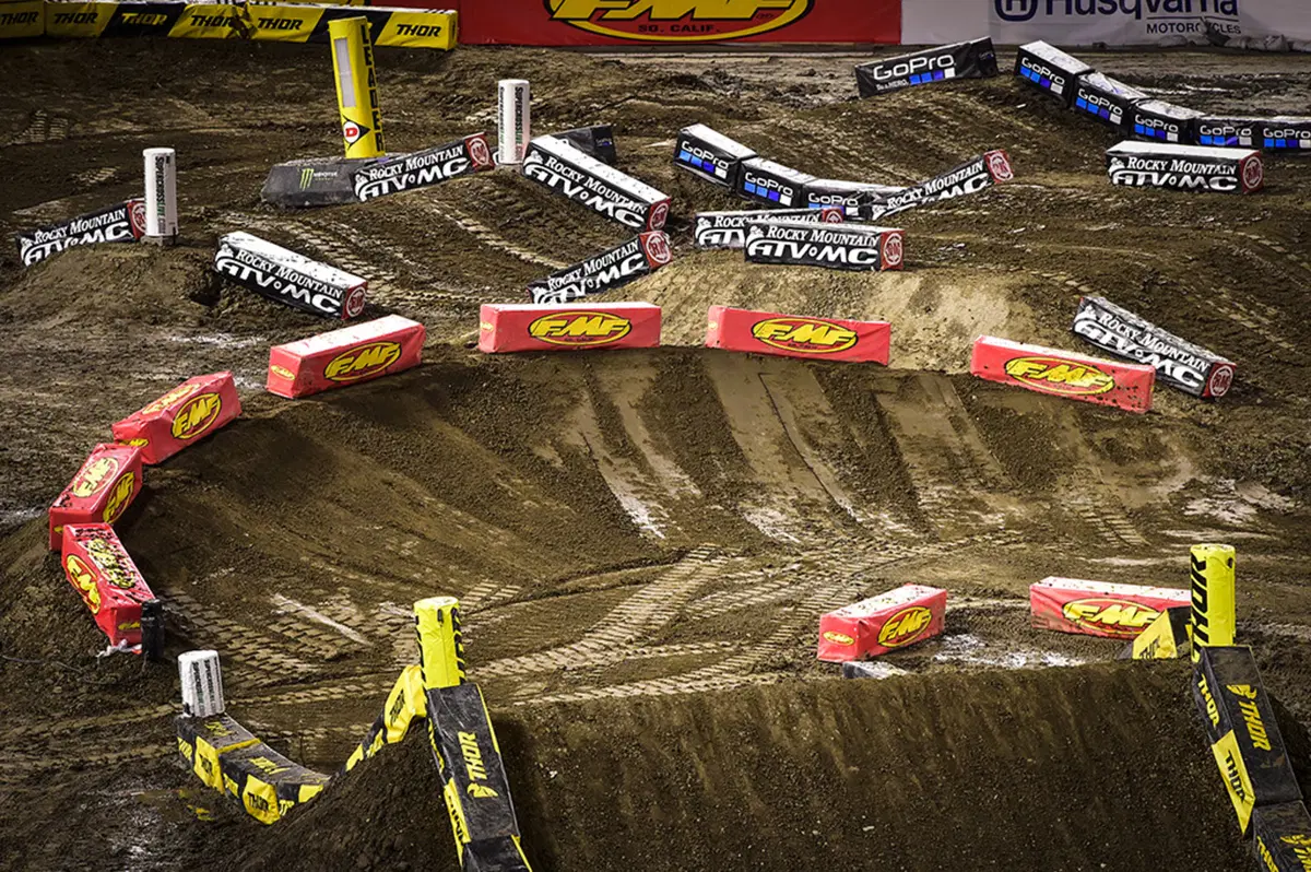 AMA Supercross, round 3: Le foto più belle di Anaheim-II (24)