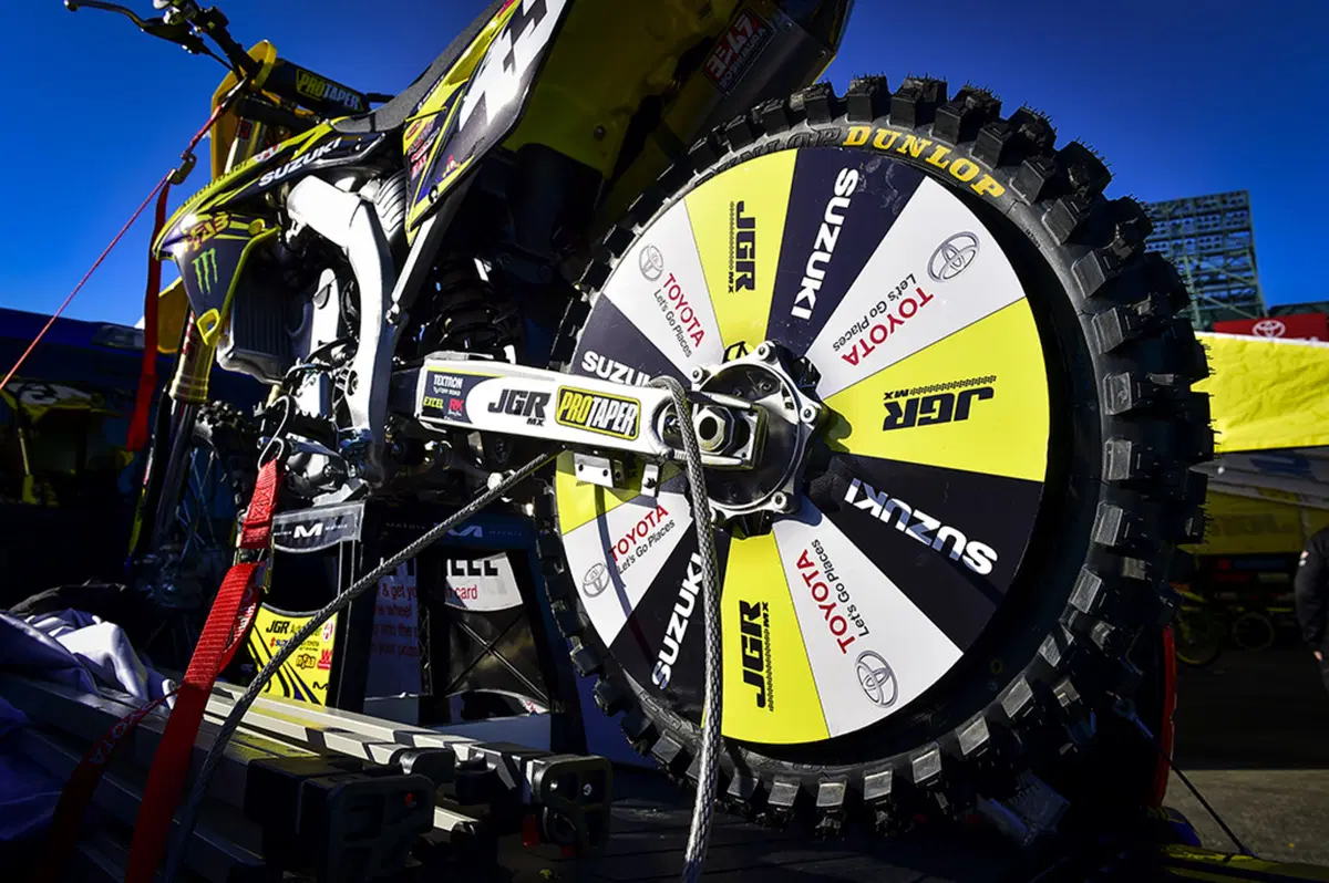 AMA Supercross, round 3: Le foto più belle di Anaheim-II (31)