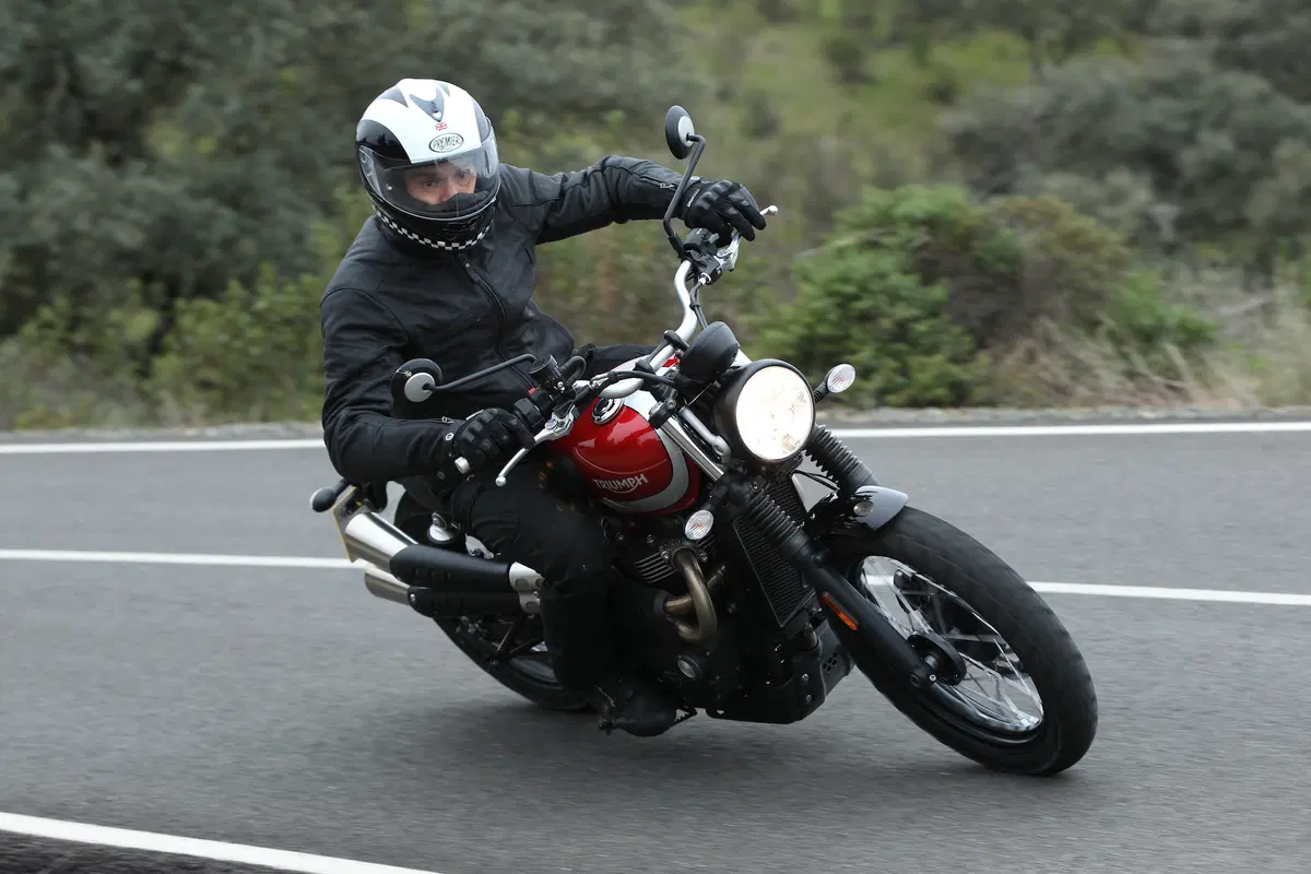 Triumph Bonneville Street Scrambler 2017 (5)