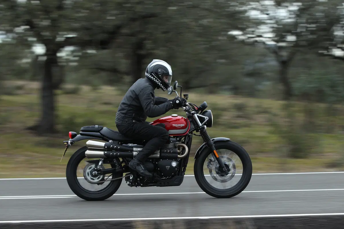 Triumph Bonneville Street Scrambler 2017 (7)