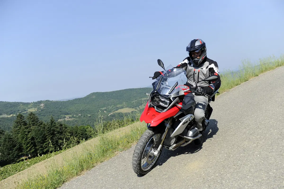 BMW Riding Equipment (5)