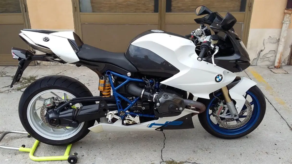 Le Belle e Possibili di Moto.it: BMW HP2 Sport (2)