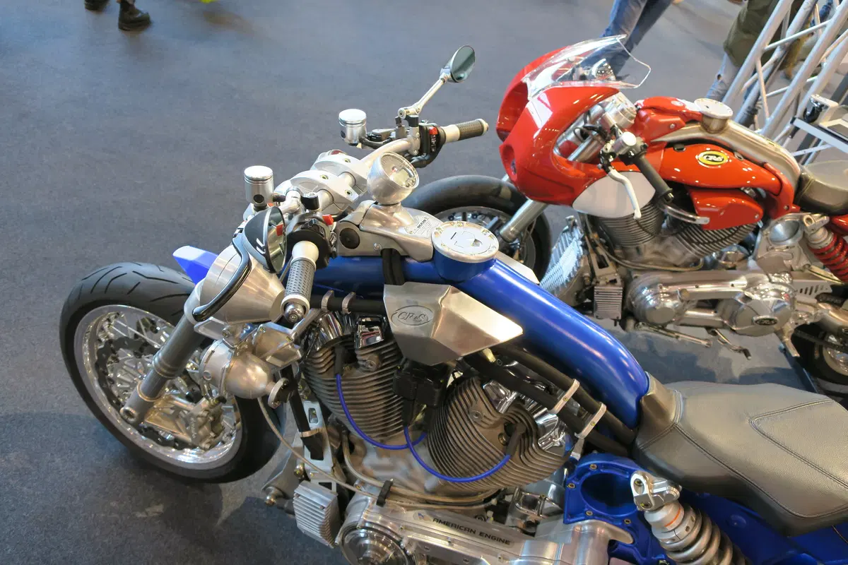 Due special Duu da Officine Metalliche (4)