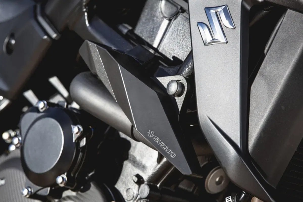 Suzuki GSX-S750  2017 (9)