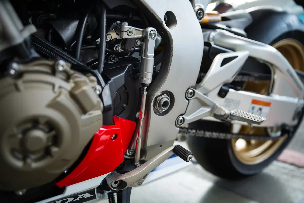 Honda CBR 1000RR Fireblade / Fireblade SP (2)