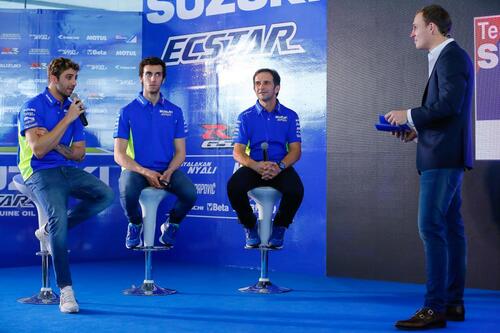 MotoGP. La presentazione del team Suzuki (7)