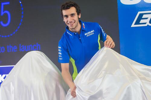 MotoGP. La presentazione del team Suzuki (9)