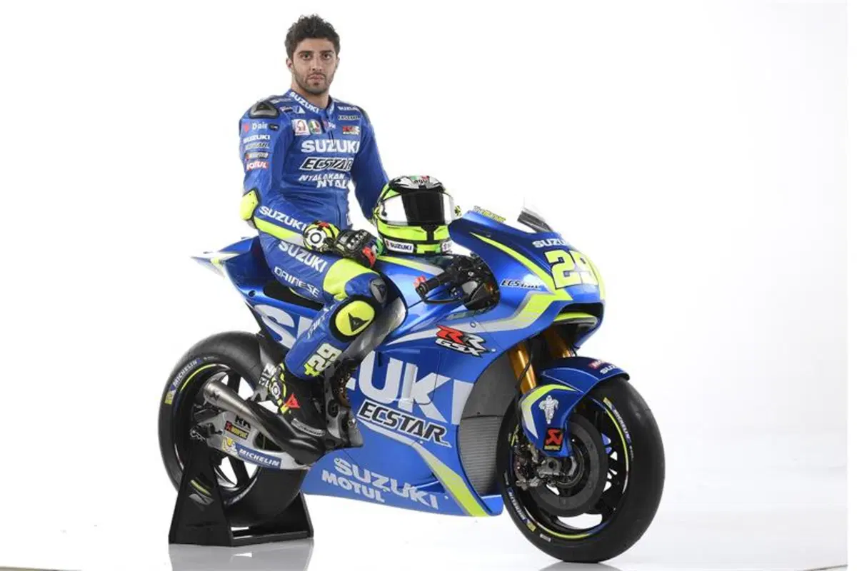 MotoGP. La presentazione LIVE del team Suzuki (4)