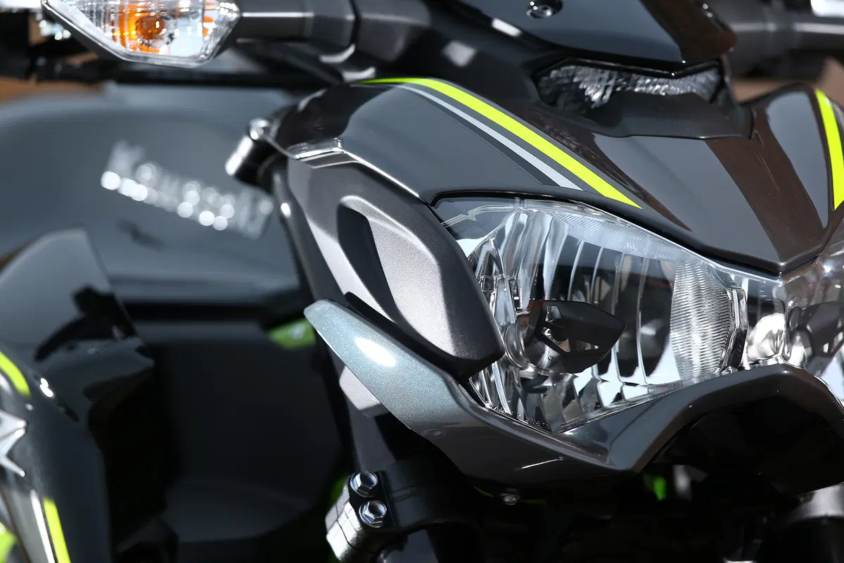 Kawasaki Z900 (3)