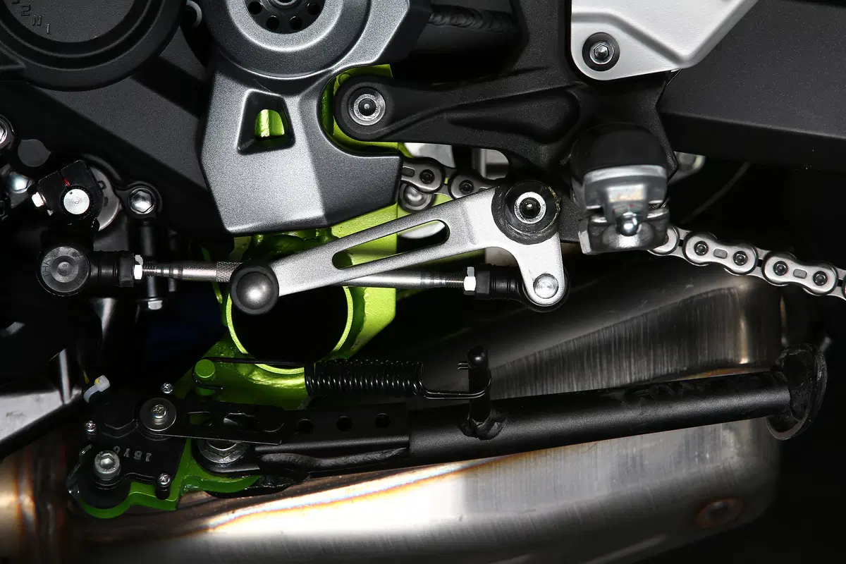 Kawasaki Z900 (6)