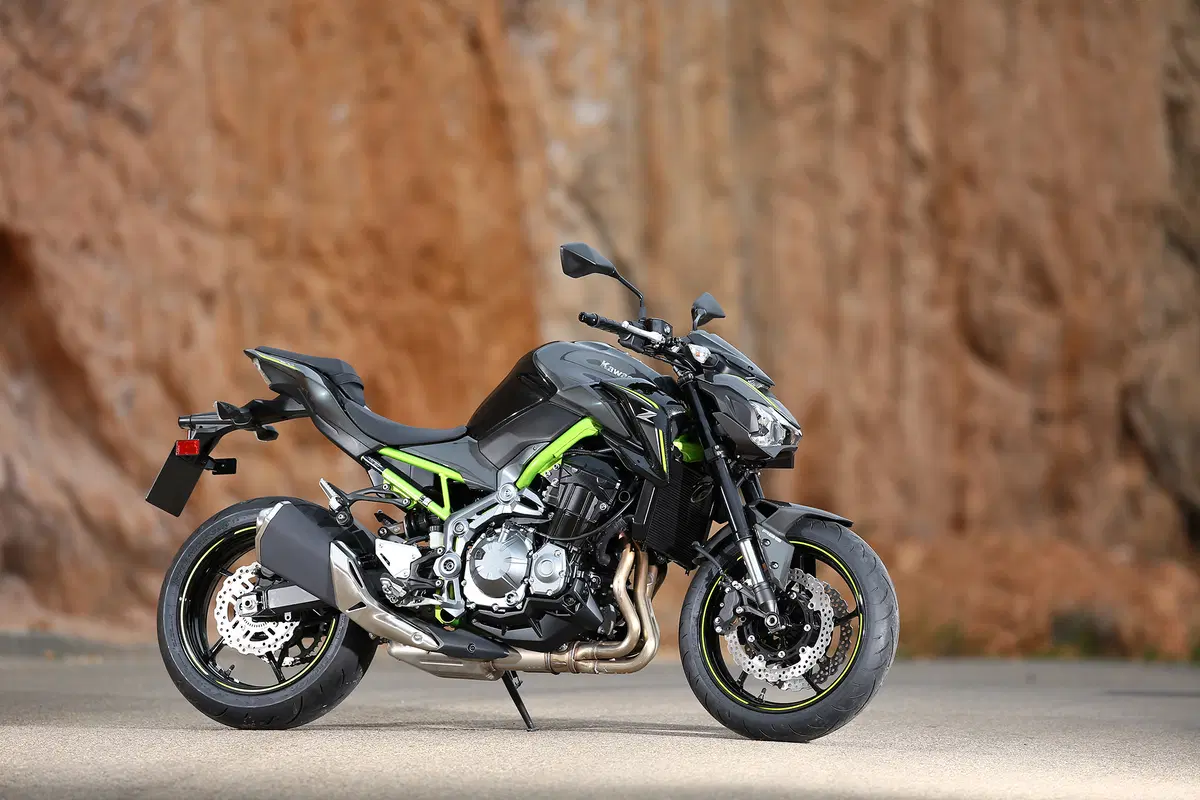 Kawasaki Z900 (13)