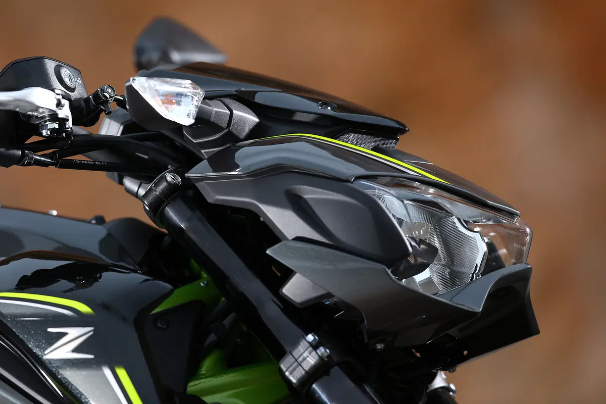 Kawasaki Z900 (18)
