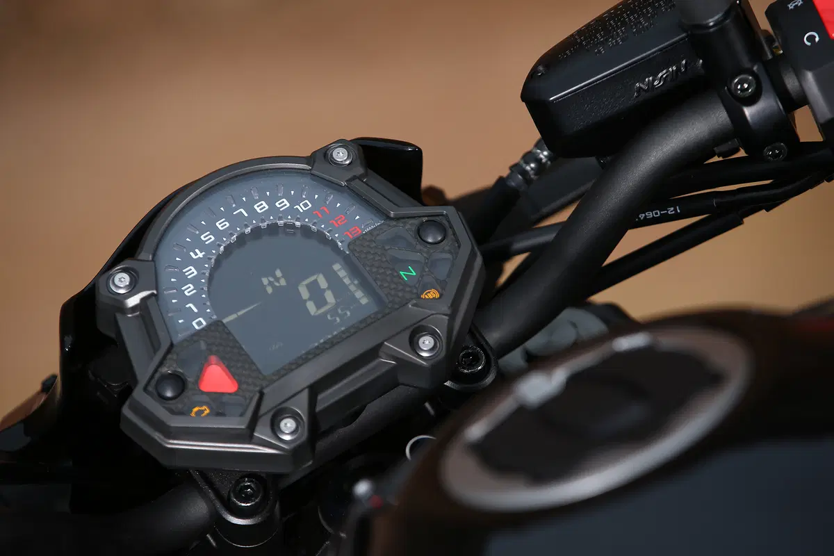 Kawasaki Z900 (20)