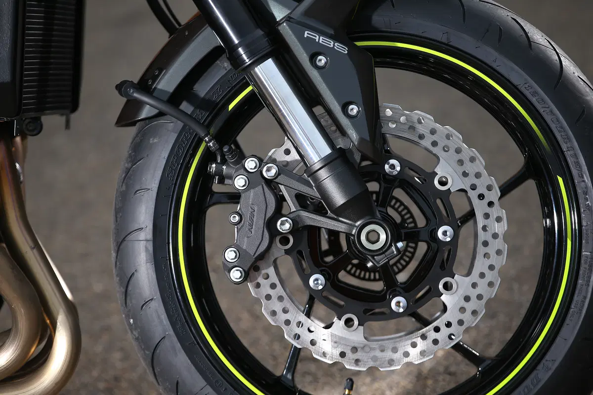 Kawasaki Z900 (27)