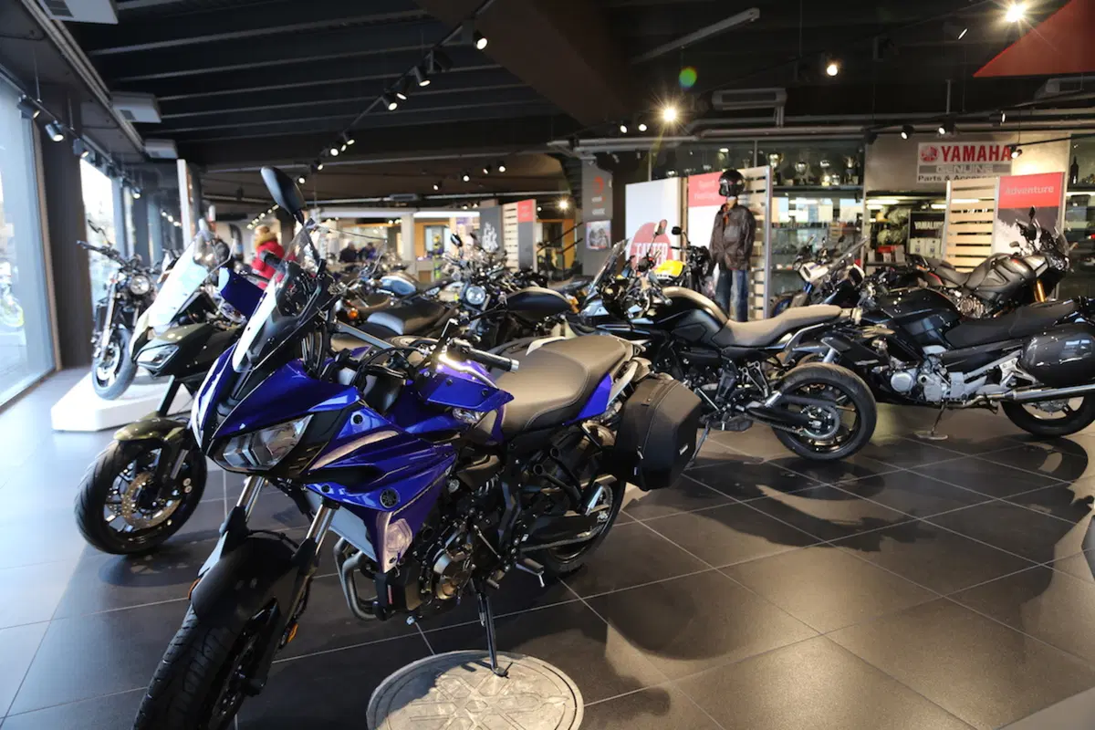Moto Shop Parma: la nuova Visual Identity Yamaha parte dall’Italia (9)