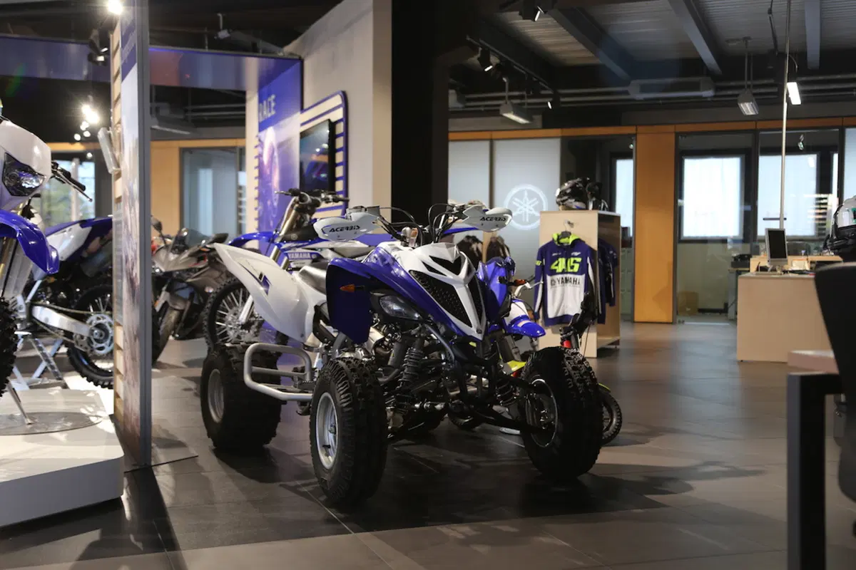 Moto Shop Parma: la nuova Visual Identity Yamaha parte dall’Italia (10)