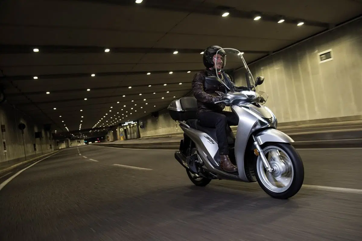 Honda SH125i e SH150i, gli scooter dei primati si rinnovano (29)