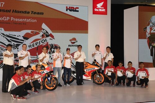 MotoGP. Presentato in Indonesia il team HRC 2017 (6)