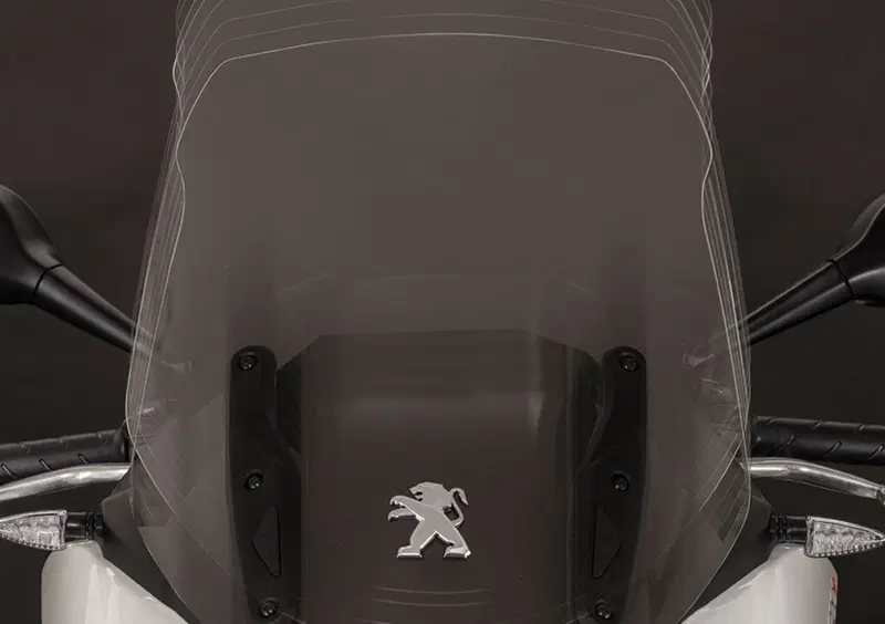 Peugeot Metropolis 400 Metropolis 400 (2017) (3)