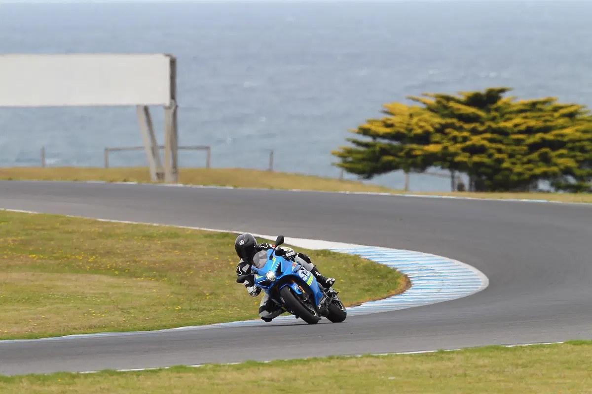 Suzuki GSX-R1000R (3)
