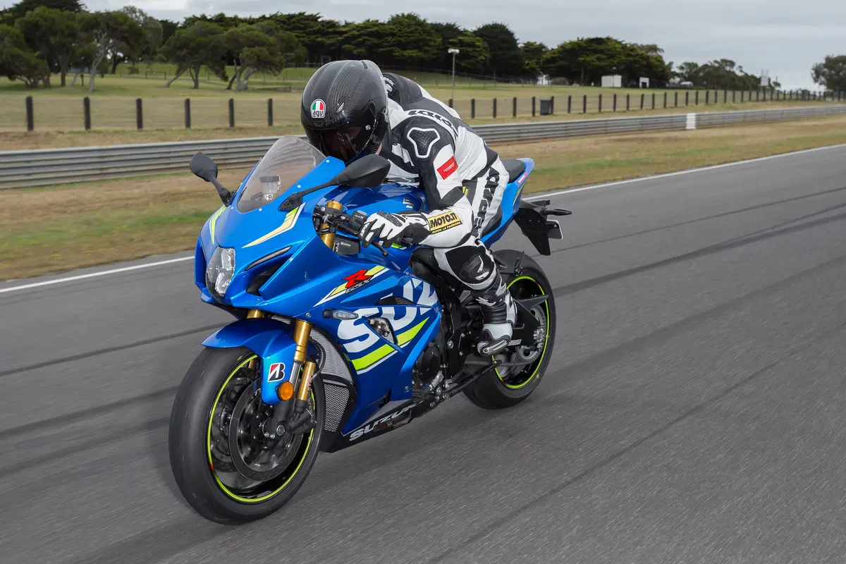 Suzuki GSX-R1000R (5)