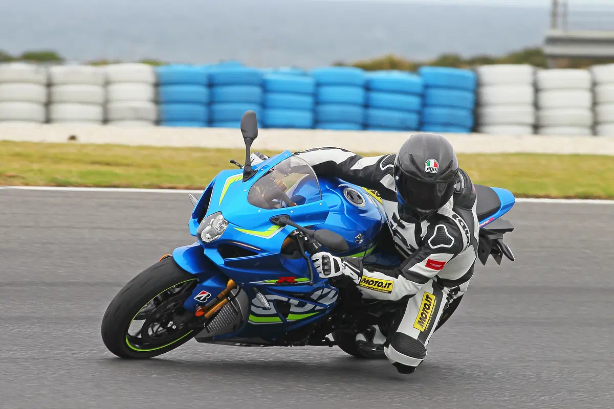 Suzuki GSX-R1000R (9)