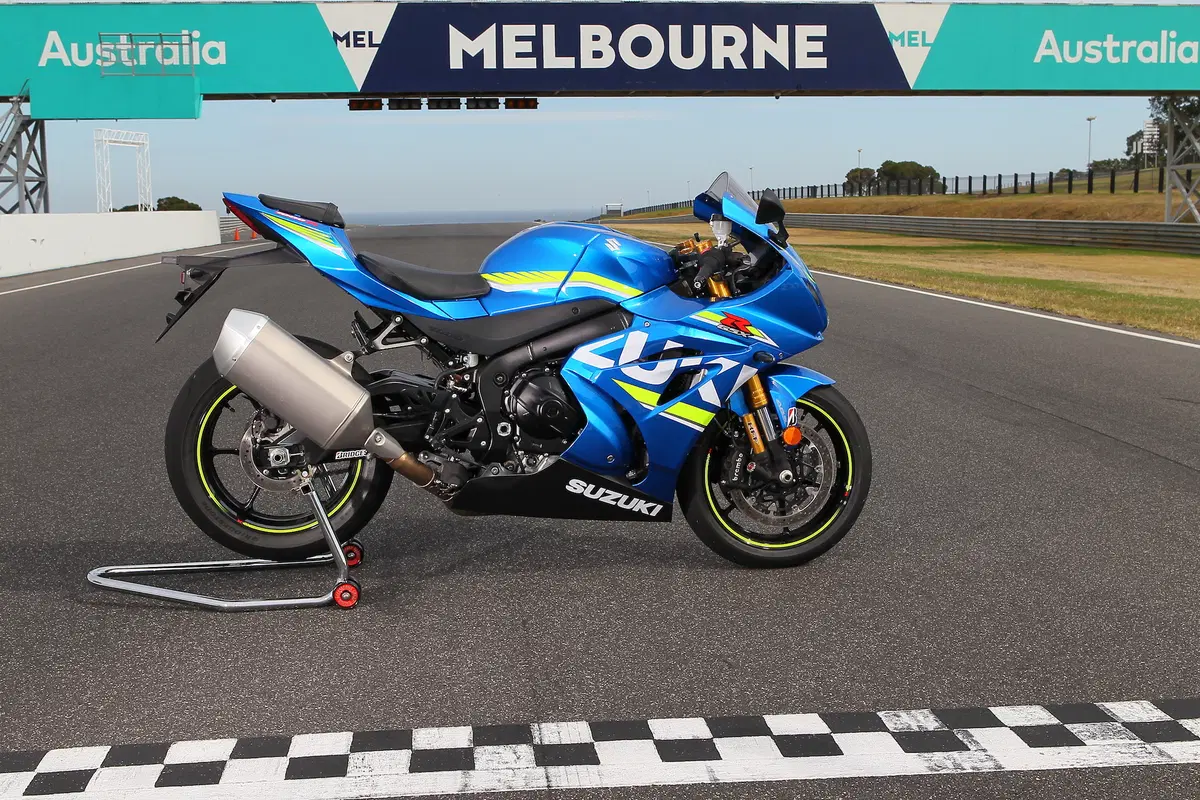Suzuki GSX-R1000R (10)