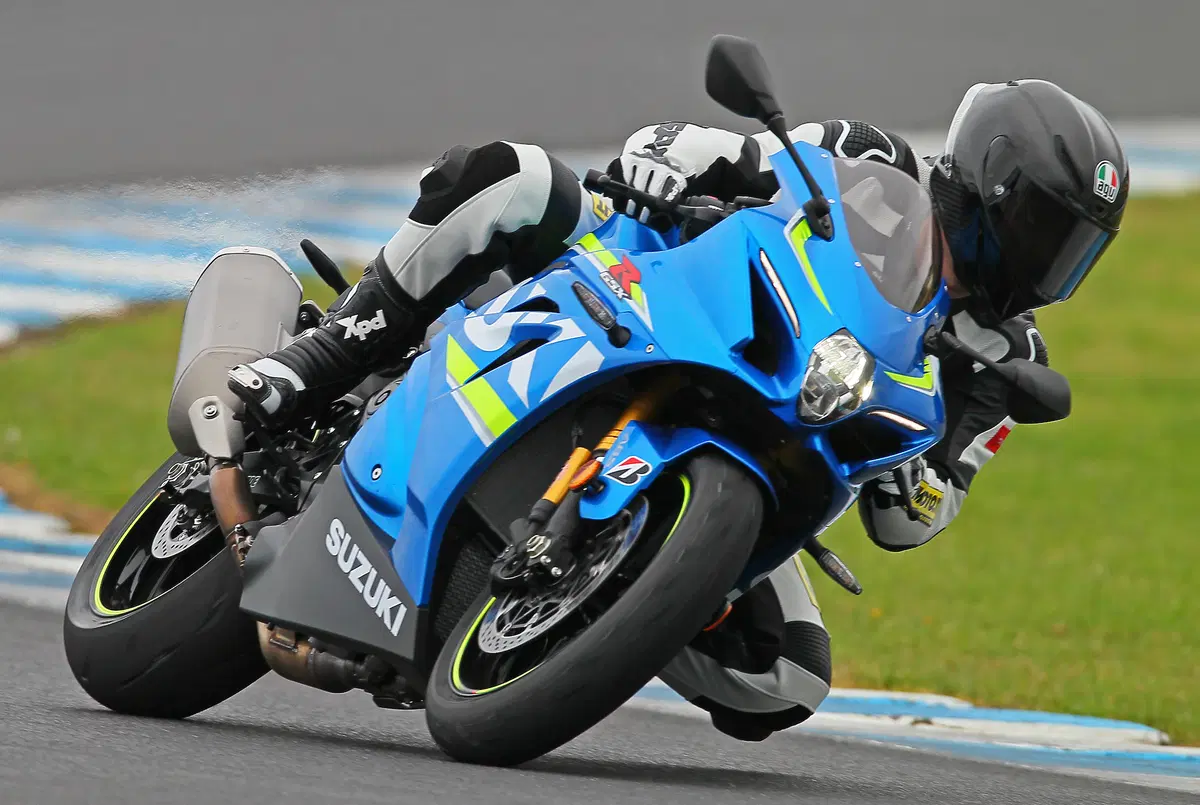 Suzuki GSX-R1000R (8)