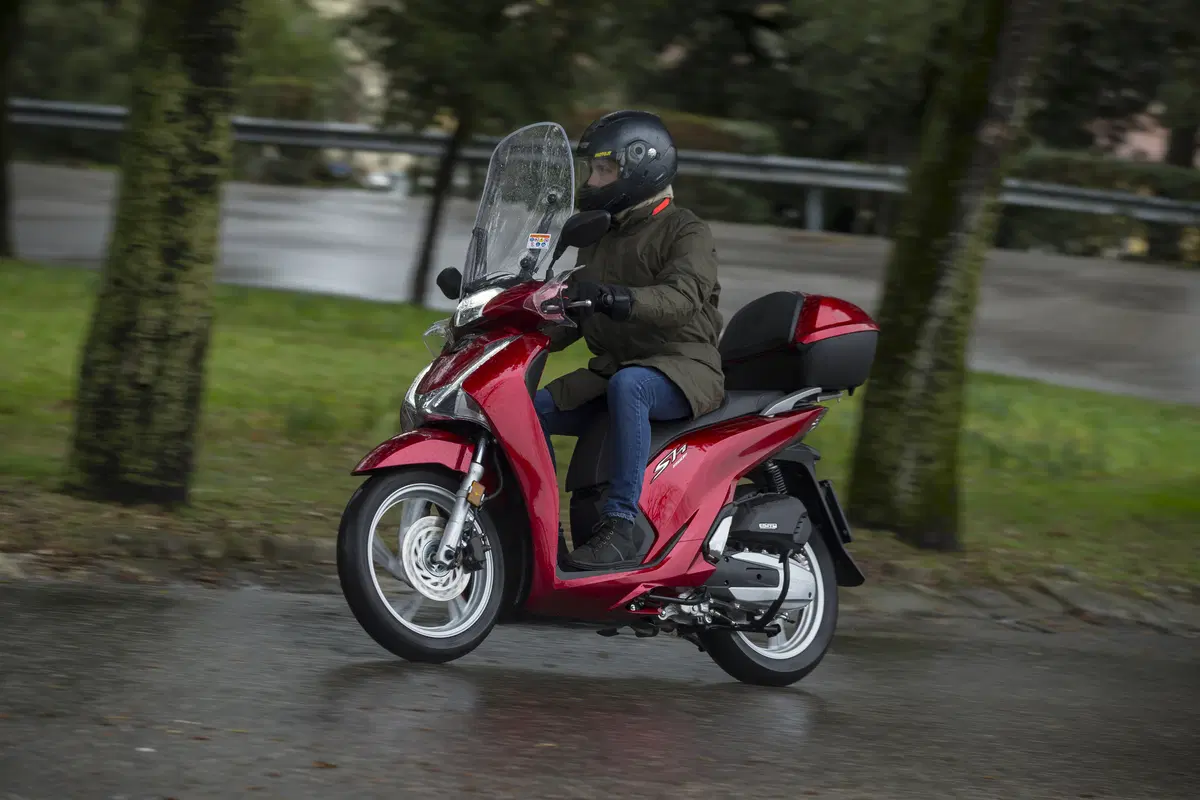 Honda SH125i e SH150i, gli scooter dei primati si rinnovano (2)