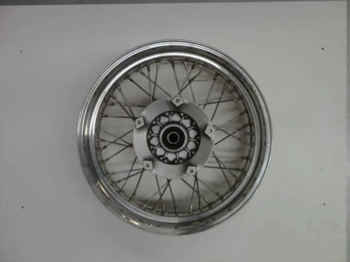 Ruota Triumph Thunderbird Sport
