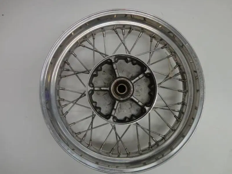 Ruota Triumph Thunderbird Sport (3)