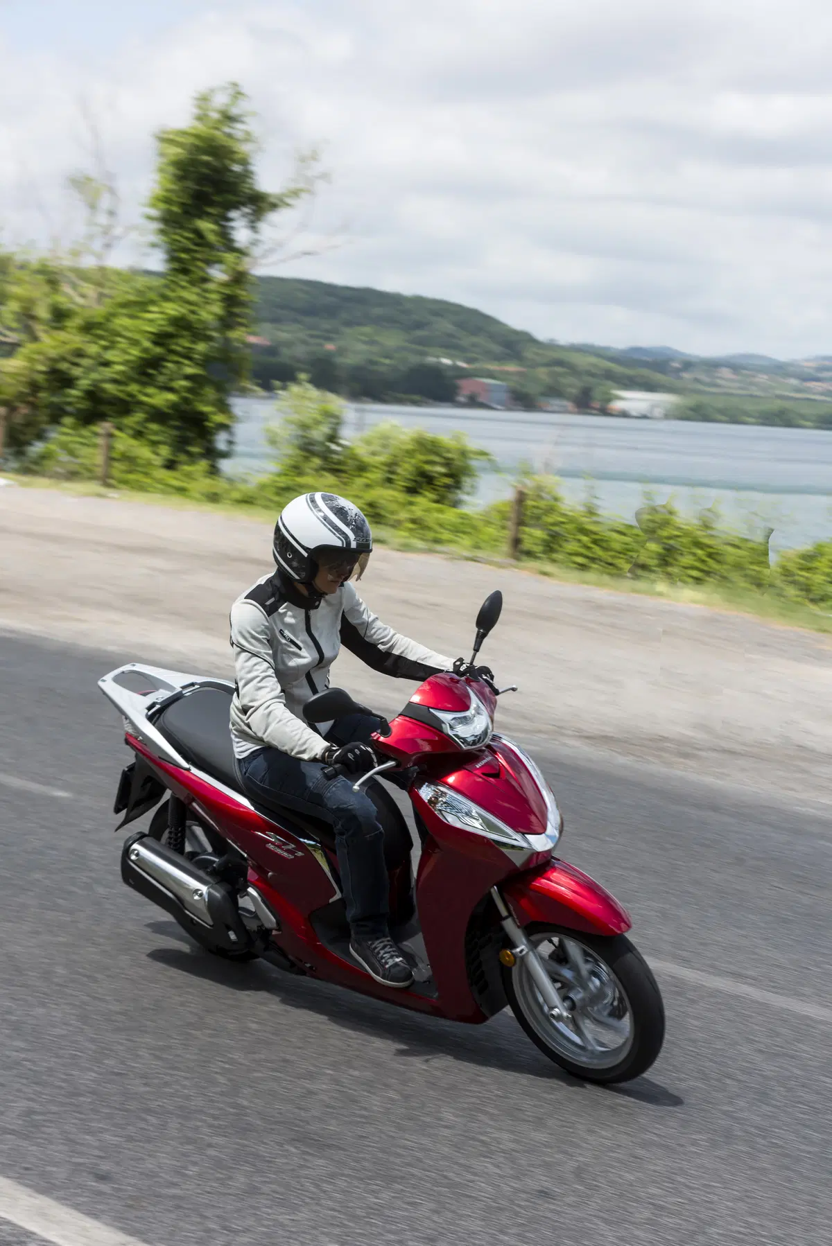Honda SH300i ABS (10)
