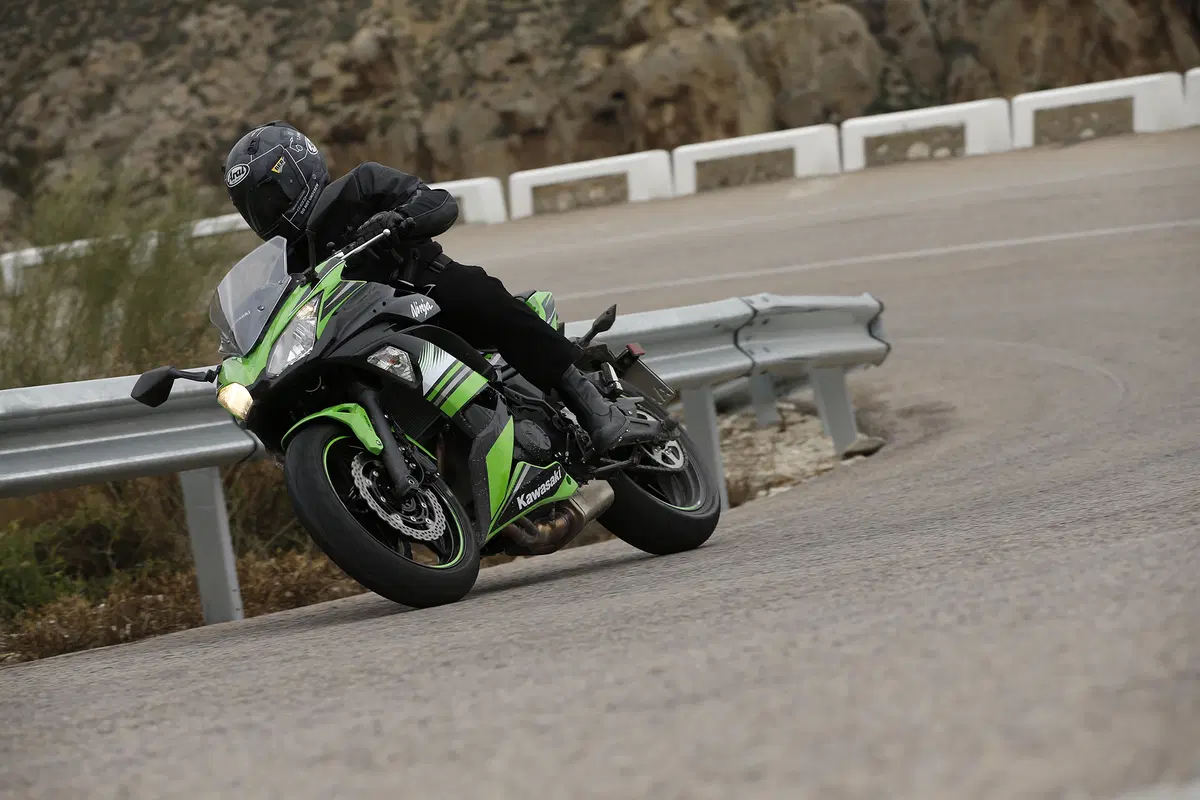 Kawasaki Ninja 650 KRT  2017 (4)