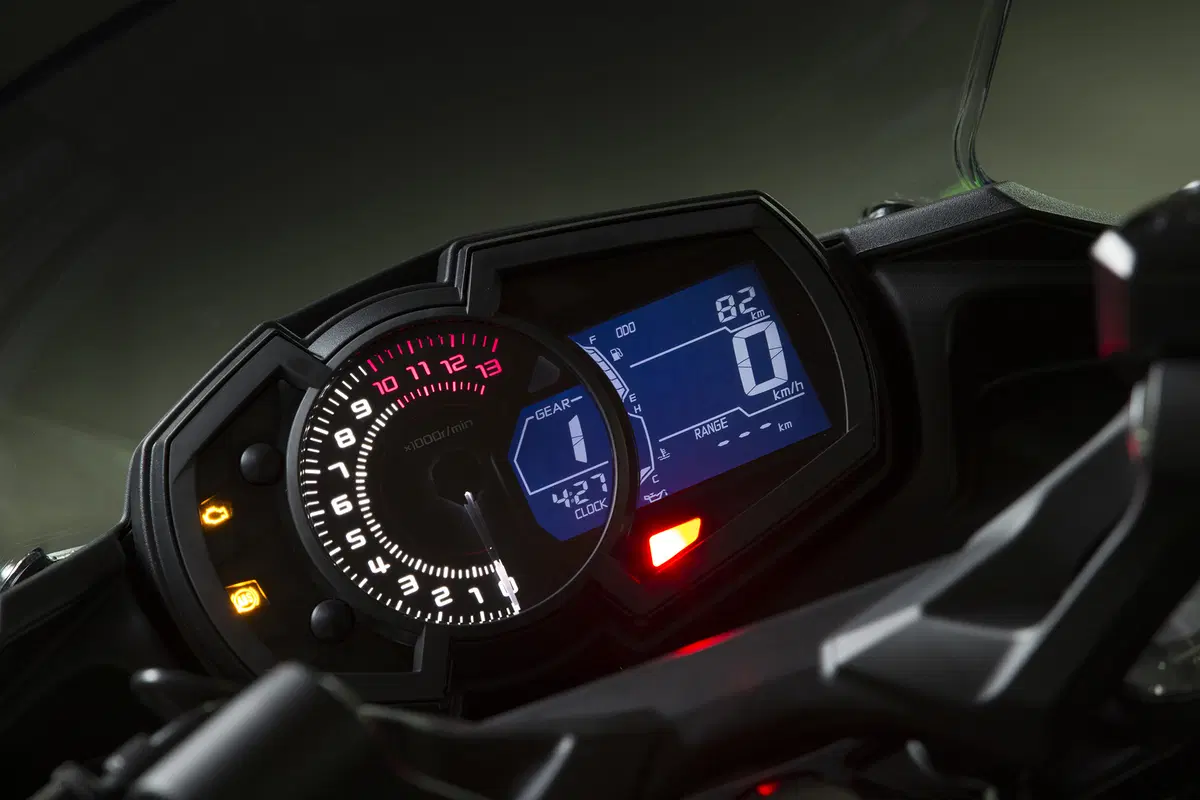 Kawasaki Ninja 650 KRT  2017 (16)